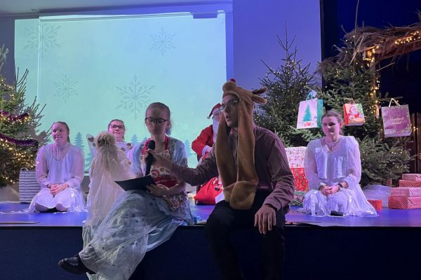 Przedstawienie taneczno-teatralne 