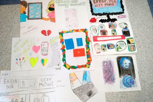 Plastyczny konkurs logopedyczny Ekran nie uczy mówić